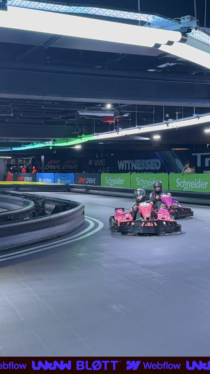 Marketing race — frame 13