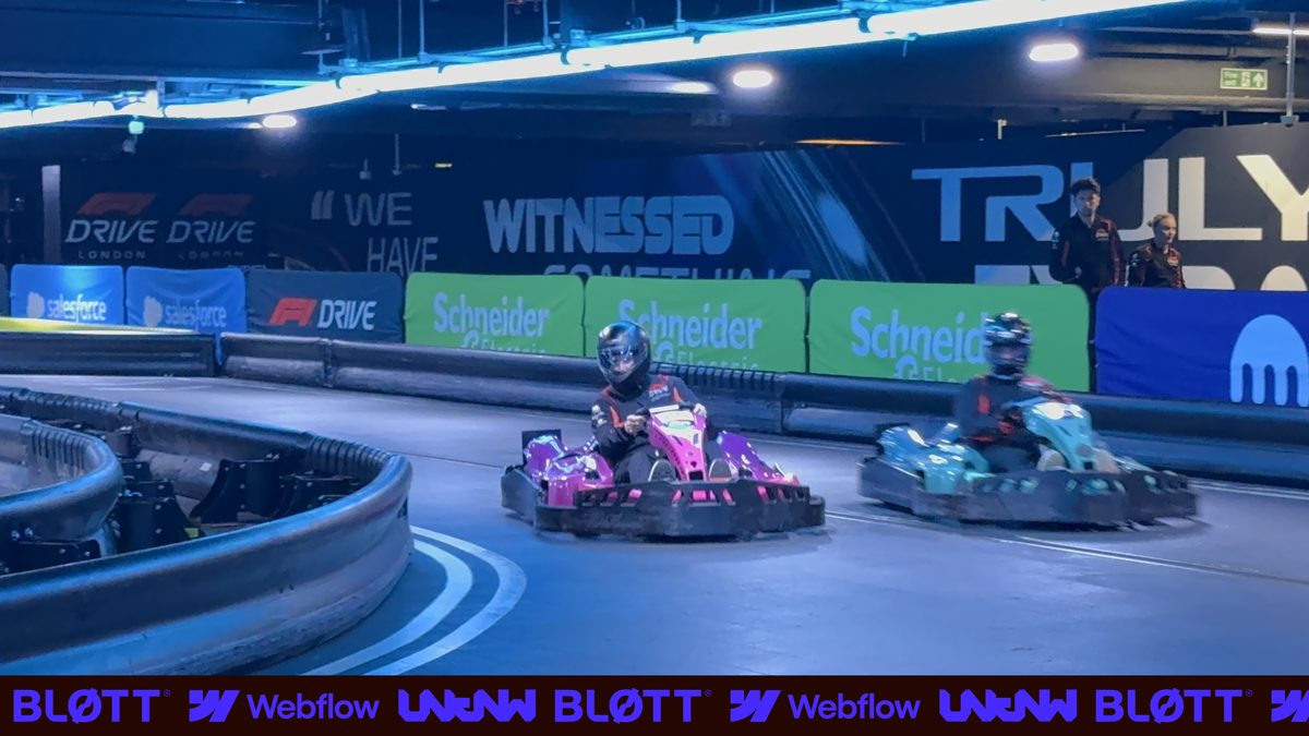 Marketing race — frame 18
