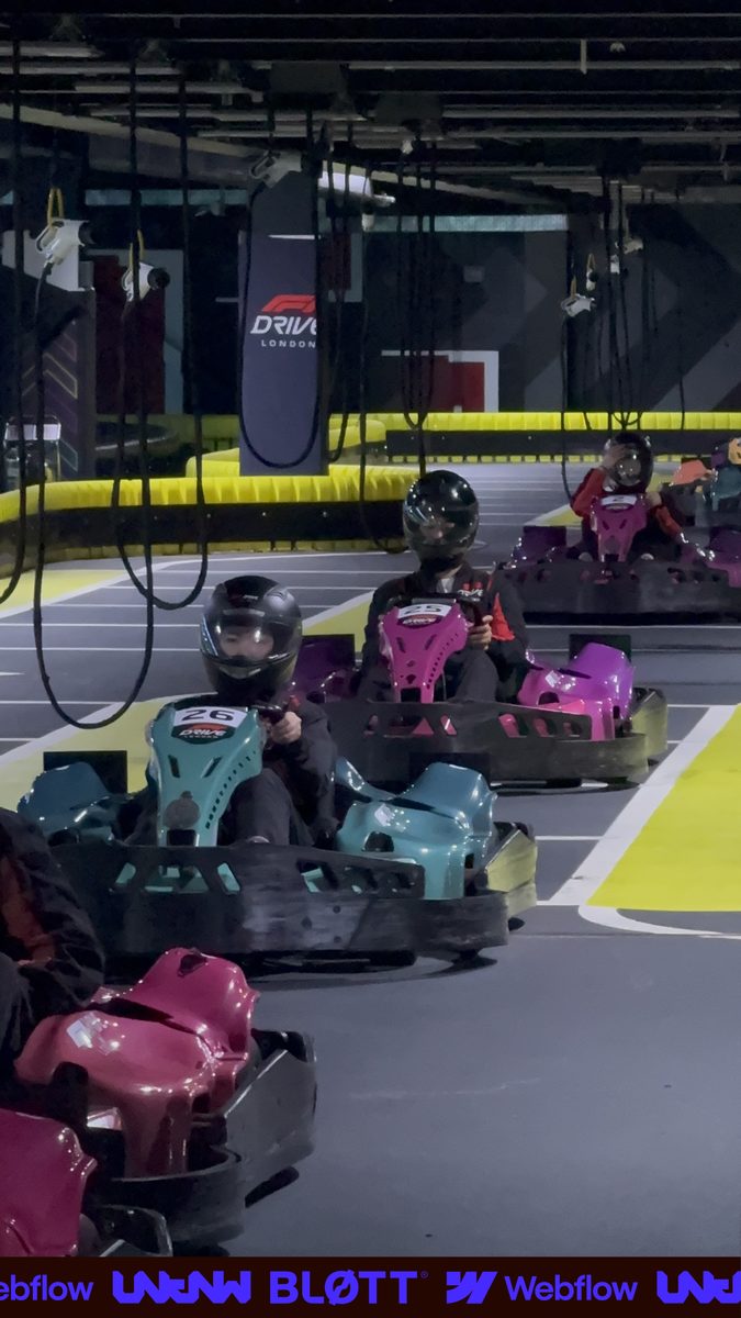 Marketing race — frame 24